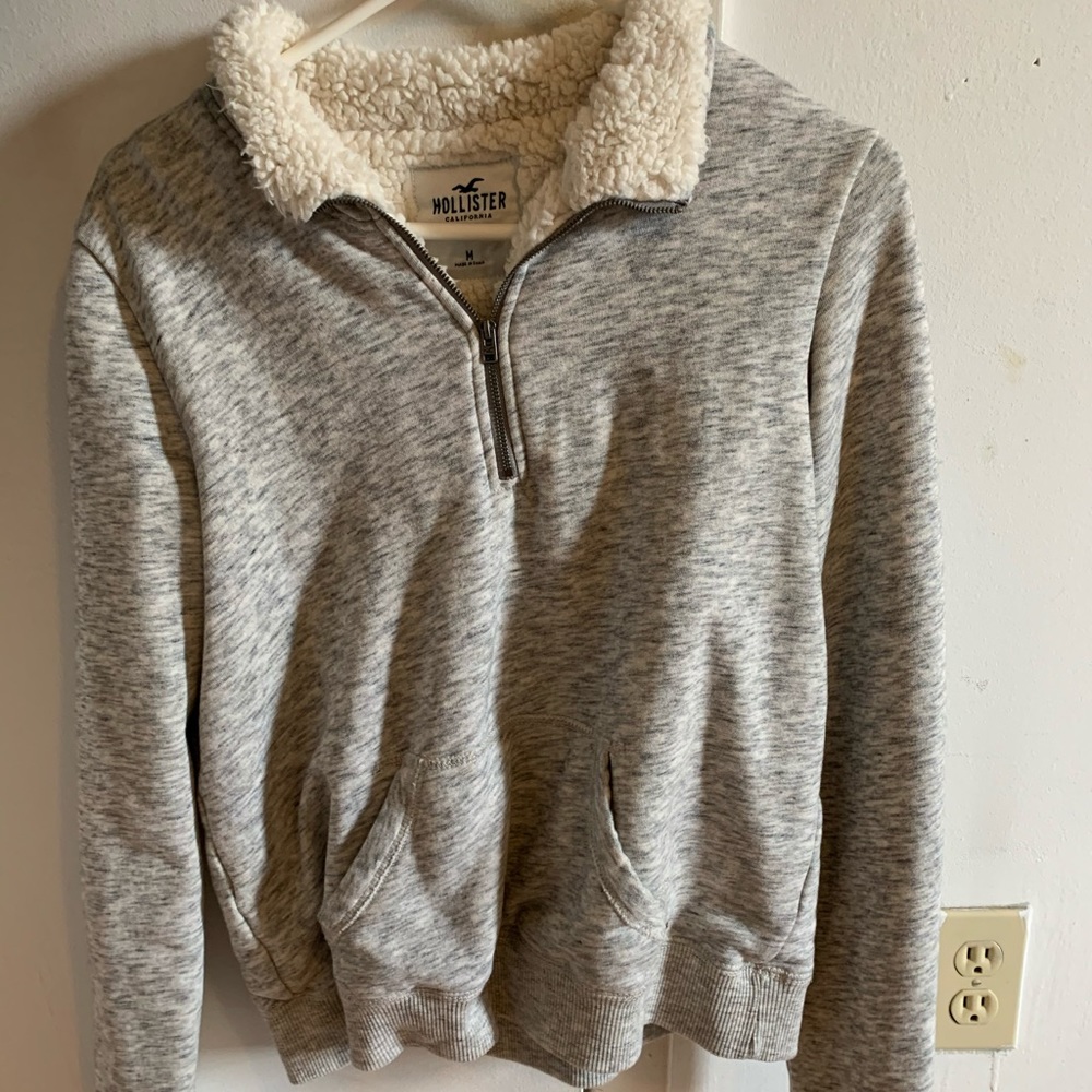 hollister quarter zip, lined with a sherpa